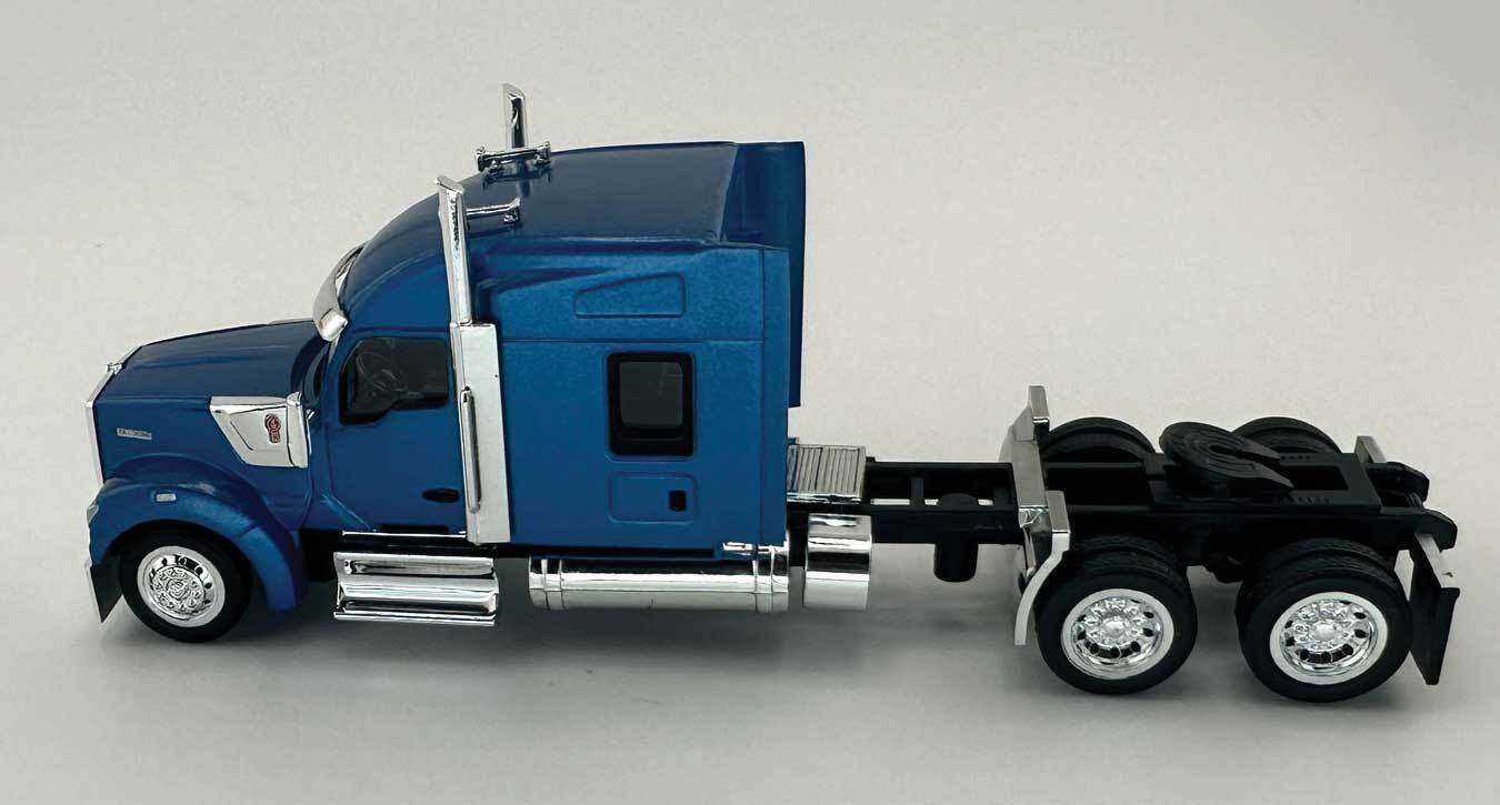 CVR Picture for KW990 Standup slpr cab Blue Metallc