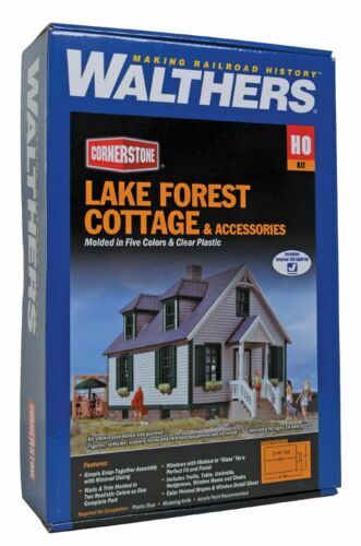 lake_forest_cottage_with_accessories_933-3657_pkg_big.jpg