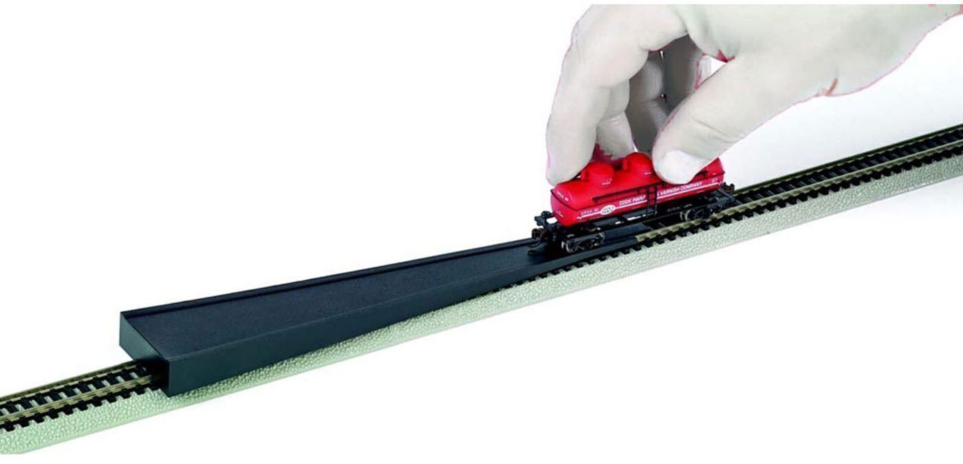 CVR Picture for EZ N Rerailer